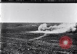 Standbild britische Kavallerie Flandern Belgien, 1917, aus Sekunde 11 historischem Filmmaterial Videoclip 65675027174