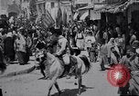 Standbild Menschen in Jerusalem Unterstützung des Krieges Jerusalem Palästina, 1914, aus Sekunde 55 historischem Filmmaterial Videoclip 65675027176