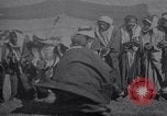 Standbild Beduinen Mädchen tanzen Türkei, 1914, aus Sekunde 34 historischem Filmmaterial Videoclip 65675027177