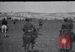 Image Le turc et bédouin cavaliers La Palestine, 1914, de la seconde 23 séquences d'archives historiques vidéo 65675027178