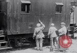 Image les femmes britanniques effectuant du travail du temps de guerre Royaume-Uni, 1916, de la seconde 3 séquences d'archives historiques vidéo 65675027180
