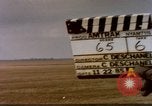 Immagine di Trattore visto da treno Amtrak United States USA, 1985, secondo 1 filmato di repertorio 65675027196