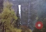 Immagine di Cascata visto dal treno Amtrak United States USA, 1985, secondo 10 filmato di repertorio 65675027197