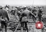 Image British Engineers France, 1918, de la seconde 28 séquences d'archives historiques vidéo 65675027214
