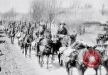 Image 10e Régiment de cavalerie Royal Hussars d'Arras France, 1918, de la seconde 6 séquences d'archives historiques vidéo 65675027218