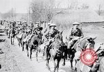 Image 10e Régiment de cavalerie Royal Hussars d'Arras France, 1918, de la seconde 7 séquences d'archives historiques vidéo 65675027218