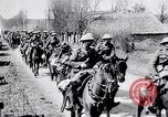 Image 10e Régiment de cavalerie Royal Hussars d'Arras France, 1918, de la seconde 30 séquences d'archives historiques vidéo 65675027218