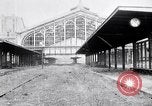 Image Arras Railroad Station d'Arras France, 1918, de la seconde 15 séquences d'archives historiques vidéo 65675027219