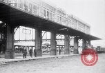 Image train de ravitaillement militaire d'Arras France, 1918, de la seconde 18 séquences d'archives historiques vidéo 65675027220