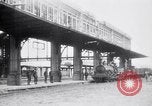 Image train de ravitaillement militaire d'Arras France, 1918, de la seconde 25 séquences d'archives historiques vidéo 65675027220