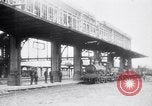 Image train de ravitaillement militaire d'Arras France, 1918, de la seconde 27 séquences d'archives historiques vidéo 65675027220