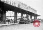 Image train de ravitaillement militaire d'Arras France, 1918, de la seconde 29 séquences d'archives historiques vidéo 65675027220