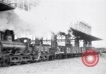 Image train de ravitaillement militaire d'Arras France, 1918, de la seconde 36 séquences d'archives historiques vidéo 65675027220