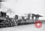 Image train de ravitaillement militaire d'Arras France, 1918, de la seconde 37 séquences d'archives historiques vidéo 65675027220