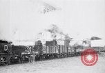 Image train de ravitaillement militaire d'Arras France, 1918, de la seconde 40 séquences d'archives historiques vidéo 65675027220
