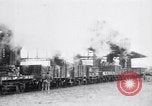Image train de ravitaillement militaire d'Arras France, 1918, de la seconde 41 séquences d'archives historiques vidéo 65675027220
