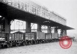 Image train de ravitaillement militaire d'Arras France, 1918, de la seconde 54 séquences d'archives historiques vidéo 65675027220