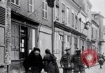 Image sentinelle au quartier général britannique France, 1918, de la seconde 33 séquences d'archives historiques vidéo 65675027221