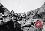 Image brancardiers ont certaines difficultés France, 1917, de la seconde 39 séquences d'archives historiques vidéo 65675027241