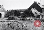 Standbild riesigen Krater Frankreich, 1917, aus Sekunde 19 historischem Filmmaterial Videoclip 65675027249