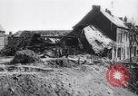 Standbild riesigen Krater Frankreich, 1917, aus Sekunde 20 historischem Filmmaterial Videoclip 65675027249