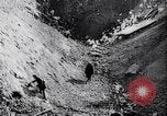 Standbild riesigen Krater Frankreich, 1917, aus Sekunde 41 historischem Filmmaterial Videoclip 65675027249