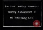 Image observateurs d'artillerie australien France, 1917, de la seconde 4 séquences d'archives historiques vidéo 65675027251