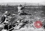 Image observateurs d'artillerie australien France, 1917, de la seconde 37 séquences d'archives historiques vidéo 65675027251