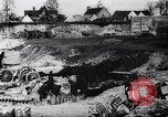Standbild Britische Artillerie Frankreich, 1917, aus Sekunde 10 historischem Filmmaterial Videoclip 65675027261