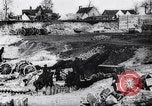 Standbild Britische Artillerie Frankreich, 1917, aus Sekunde 12 historischem Filmmaterial Videoclip 65675027261
