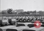 Standbild französischen Depot der Reserve motor Transporte Frankreich, 1917, aus Sekunde 12 historischem Filmmaterial Videoclip 65675027292