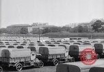 Standbild französischen Depot der Reserve motor Transporte Frankreich, 1917, aus Sekunde 18 historischem Filmmaterial Videoclip 65675027292