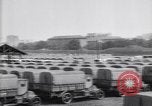 Standbild französischen Depot der Reserve motor Transporte Frankreich, 1917, aus Sekunde 20 historischem Filmmaterial Videoclip 65675027292
