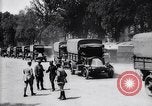 Standbild französischen Depot der Reserve motor Transporte Frankreich, 1917, aus Sekunde 23 historischem Filmmaterial Videoclip 65675027292