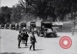 Standbild französischen Depot der Reserve motor Transporte Frankreich, 1917, aus Sekunde 30 historischem Filmmaterial Videoclip 65675027292