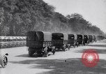 Standbild französischen Depot der Reserve motor Transporte Frankreich, 1917, aus Sekunde 35 historischem Filmmaterial Videoclip 65675027292