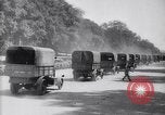 Standbild französischen Depot der Reserve motor Transporte Frankreich, 1917, aus Sekunde 38 historischem Filmmaterial Videoclip 65675027292