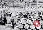 Standbild französischen Depot der Reserve motor Transporte Frankreich, 1917, aus Sekunde 47 historischem Filmmaterial Videoclip 65675027292