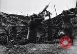 Image armes antiaériens Français France, 1916, de la seconde 21 séquences d'archives historiques vidéo 65675027331