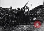 Image armes antiaériens Français France, 1916, de la seconde 25 séquences d'archives historiques vidéo 65675027331