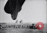 Image armes antiaériens Français France, 1916, de la seconde 43 séquences d'archives historiques vidéo 65675027331