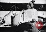 Standbild Caproni Bomber Frankreich, 1916, aus Sekunde 9 historischem Filmmaterial Videoclip 65675027333