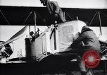 Standbild Caproni Bomber Frankreich, 1916, aus Sekunde 15 historischem Filmmaterial Videoclip 65675027333