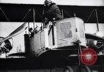 Standbild Caproni Bomber Frankreich, 1916, aus Sekunde 31 historischem Filmmaterial Videoclip 65675027333
