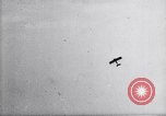 Standbild Aerial dogfight Frankreich, 1918, aus Sekunde 37 historischem Filmmaterial Videoclip 65675027334