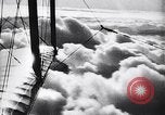 Standbild Aerial dogfight Frankreich, 1918, aus Sekunde 55 historischem Filmmaterial Videoclip 65675027334