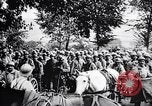 Image soldats français occupent des tranchées Bois Carre France, 1916, de la seconde 8 séquences d'archives historiques vidéo 65675027335