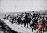 Image soldats français occupent des tranchées Bois Carre France, 1916, de la seconde 24 séquences d'archives historiques vidéo 65675027335