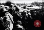 Immagine di Soldati francesi rilassante Francia, 1916, secondo 4 filmato di repertorio 65675027336