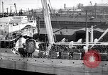 Standbild US-Truppen Schiff New York United States USA, 1918, aus Sekunde 18 historischem Filmmaterial Videoclip 65675027342